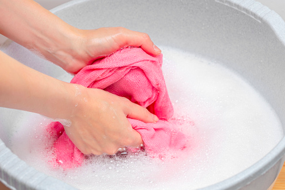 Cara Merawat Bahan Pakaian Agar Tidak Mudah Rusak