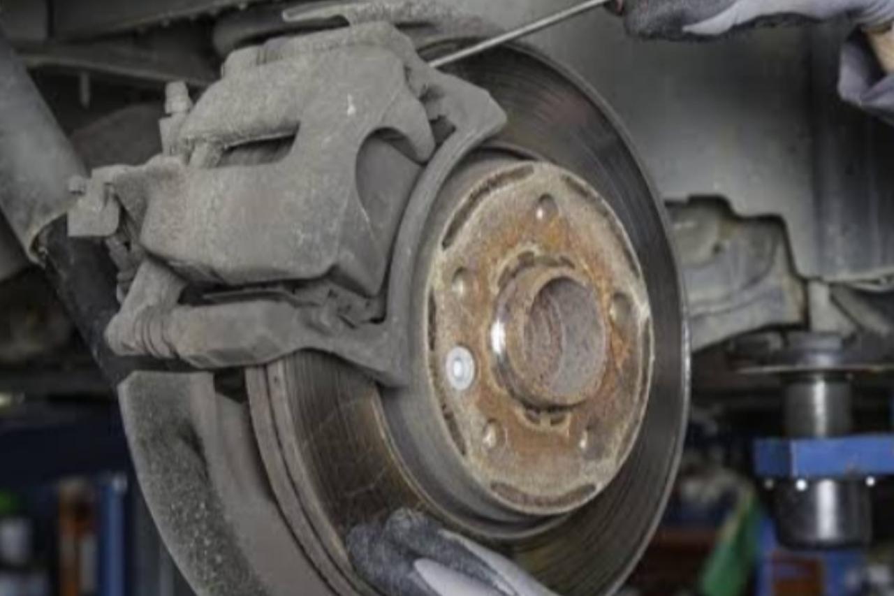 Rem Blong - Jangan Panik, Ini Cara Mengatasi Rem Blong Pada Mobil Bagaimana Cara Memperbaiki Rem Mobil Yang Blong